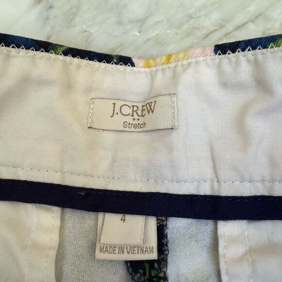 J. Crew Cotton Stretch Shorts Womens Blue Yellow Green Floral Chino size 4 - Picture 3 of 6